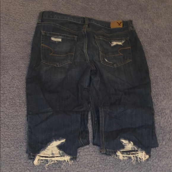 Distressed High Rise Mom Jeans - Picture 4 of 10